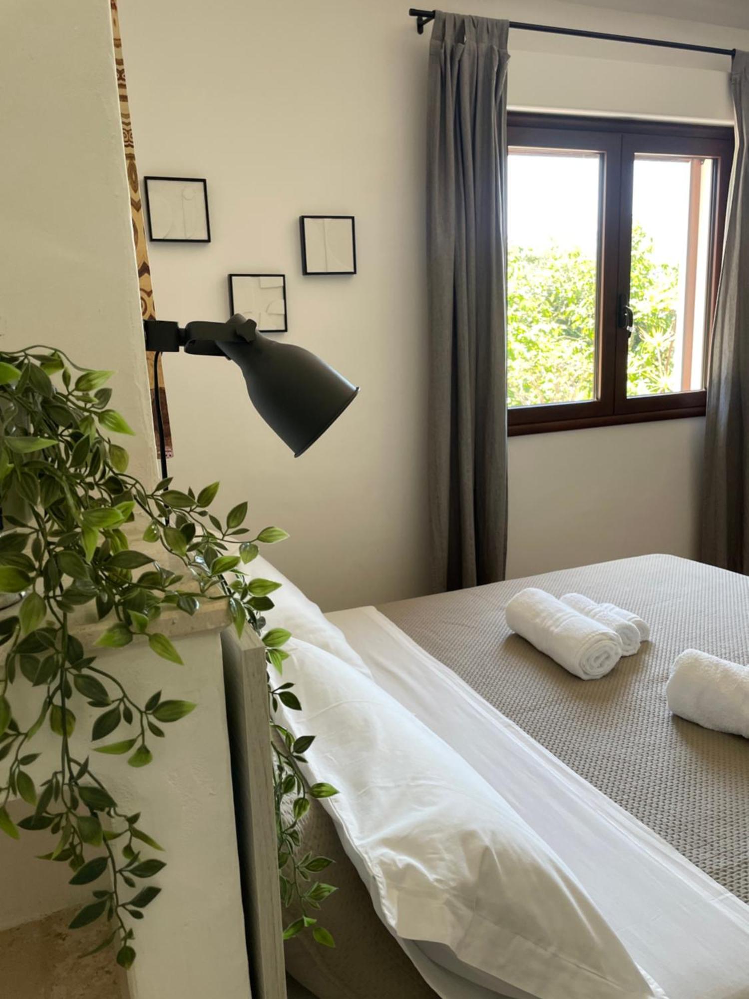 Bent'E Mari Bed & Breakfast Girasole Bagian luar foto